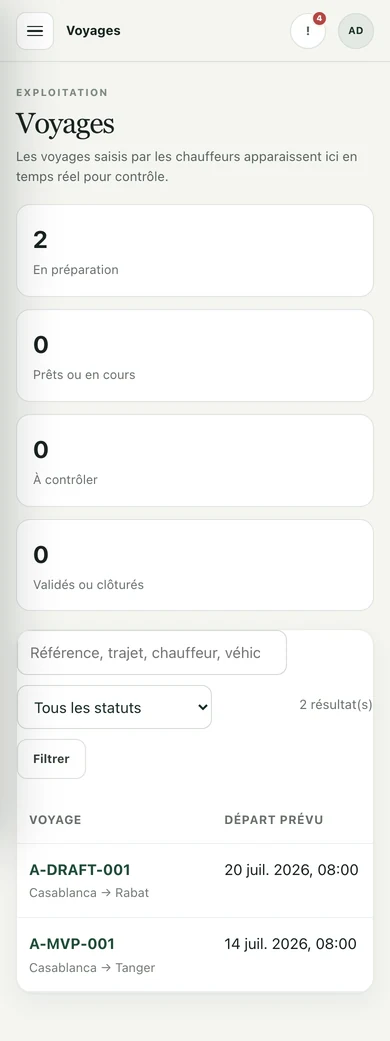 La liste des voyages de FleetCore sur un téléphone, compteurs, filtres et voyages